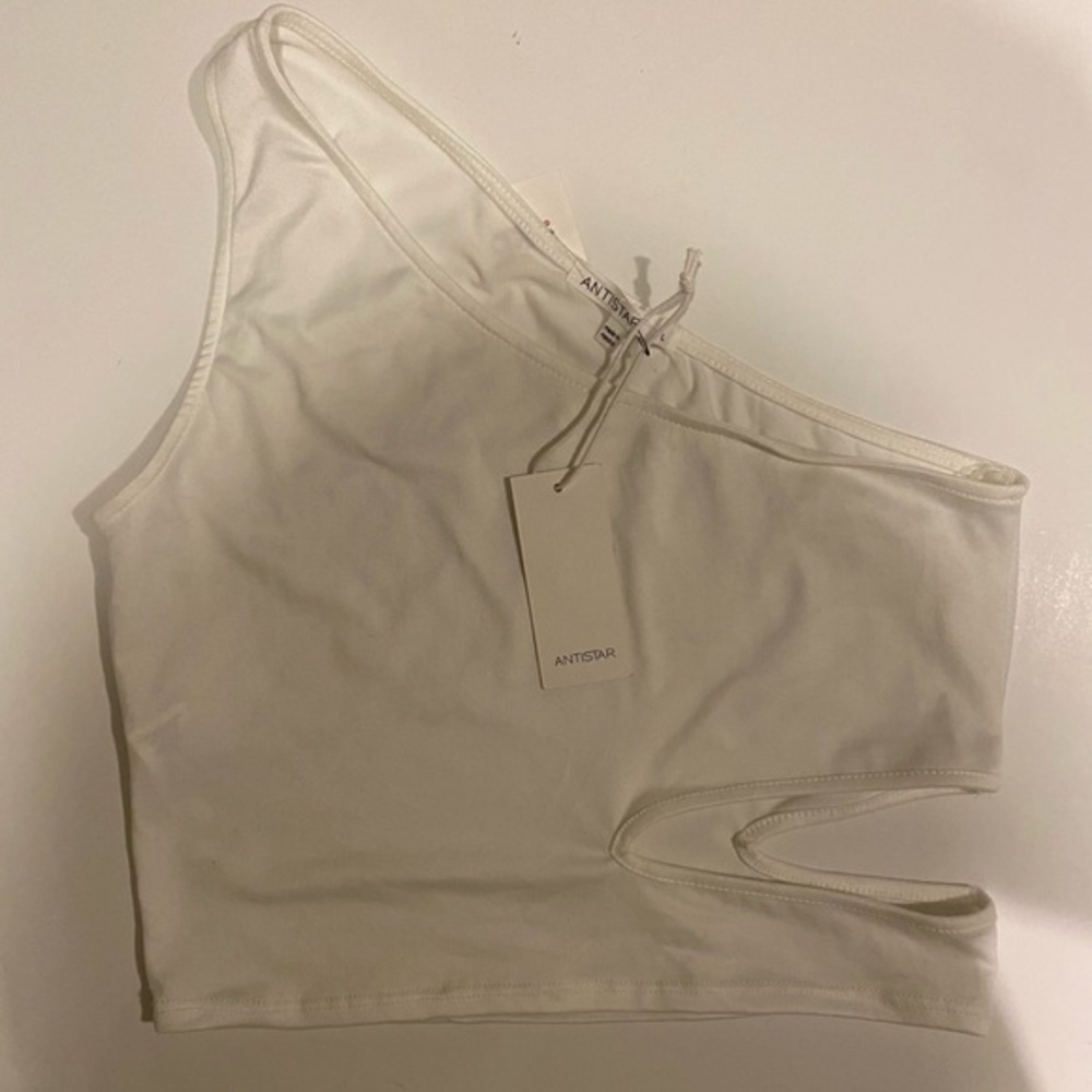 ANISTAR WHITE ONE SHOULDER CROP TOP WITH CUT OUT SIZE LARGE